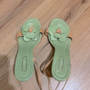 Flower decorative wedge heel